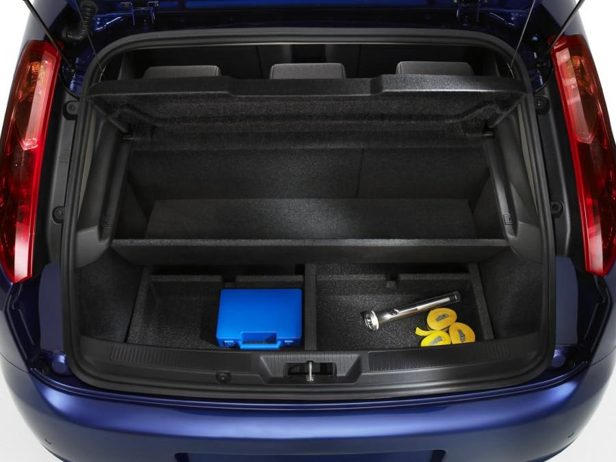  Fiat Grande Punto Multijet 5-Door 2005 года  (фото 14 из 16)